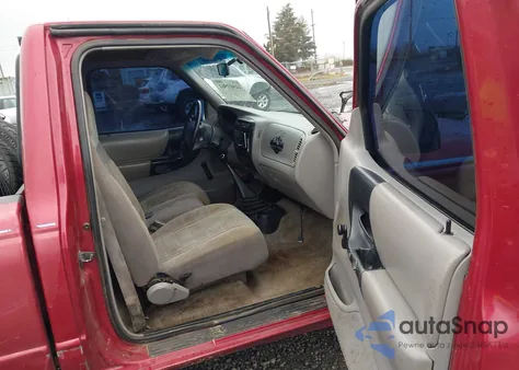 1996 Ford Ranger из США, поврежденный, VIN 1FTCR10A2TPB40497